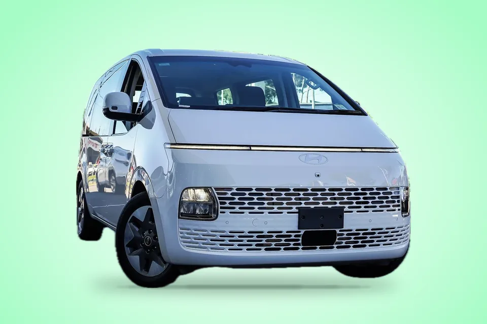 2025 Hyundai STARIA